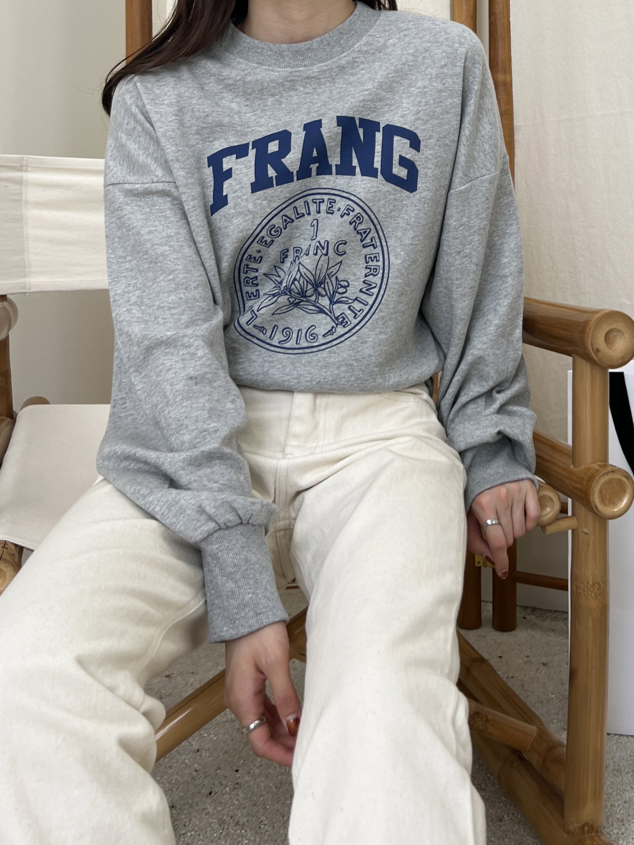 셀리아t 개강룩 세련된 레터링 봄신상 맨투맨 티셔츠 3color